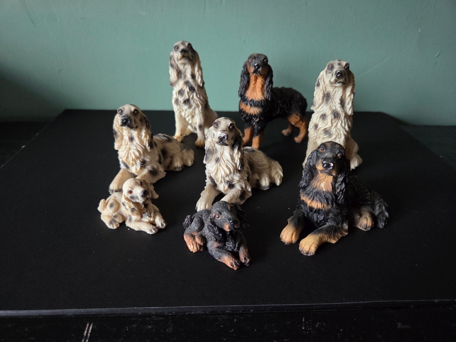 Keramisch hondenbeeldjes - set 8 stuks. T.E.A.B, Ophalen of Verzenden, Gebruikt, Hond of Kat, Beeldje of Figuurtje