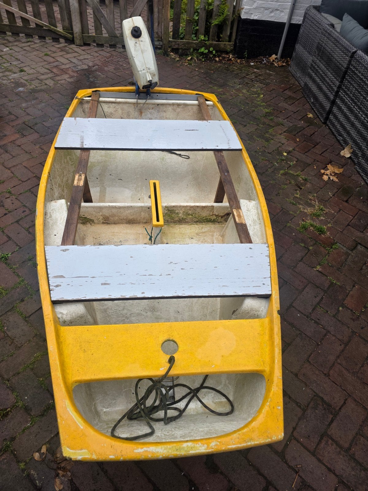 Opknapper bootje met 2pk Suzuki buitenboordmotor, Ophalen, Gebruikt