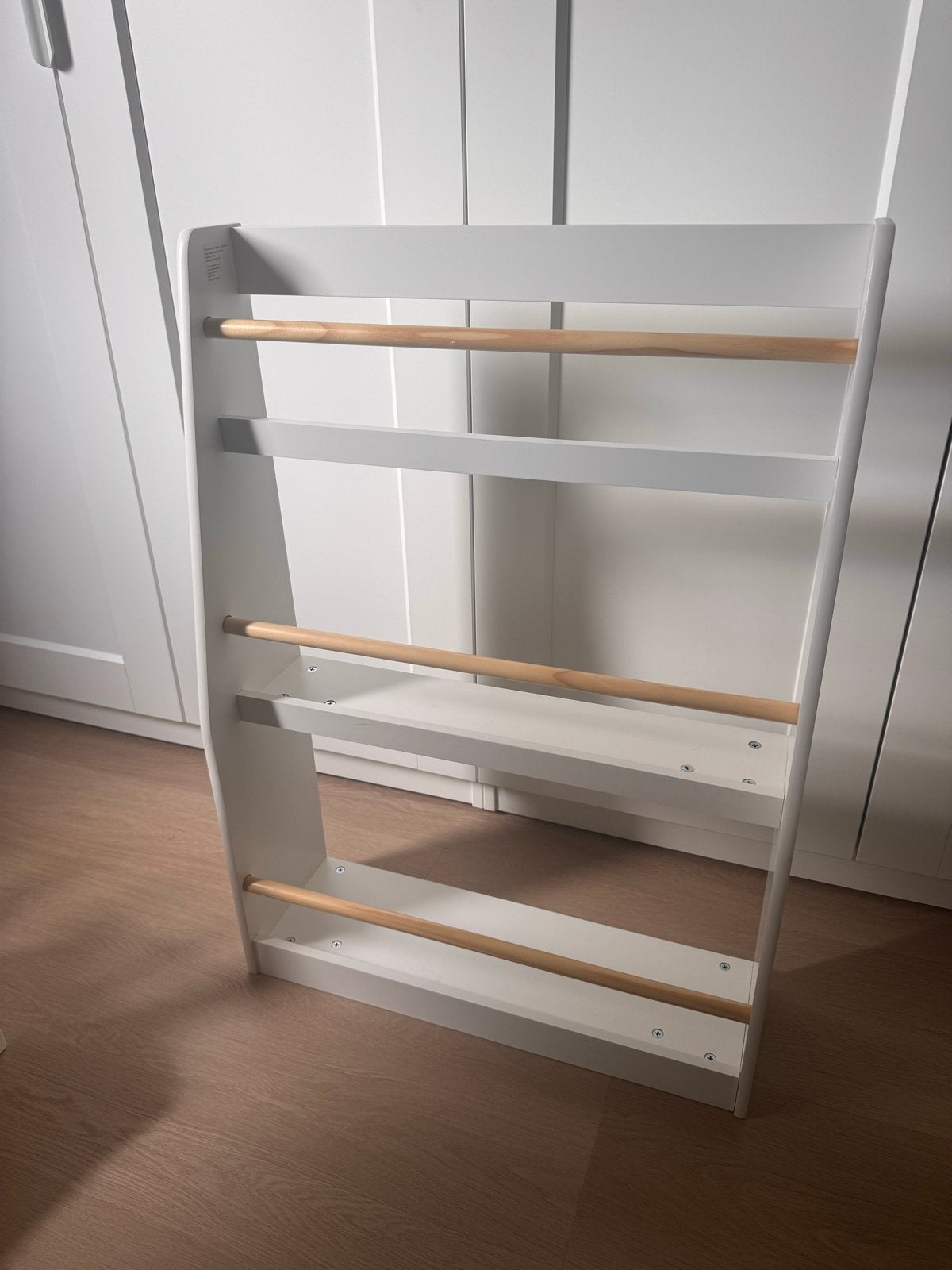 Petit Amelie Boekenkast Kinderboeken - Wit/Hout (81x18x58cm), Huis en Inrichting, Ophalen, Met plank(en), Gebruikt, 50 tot 100 cm