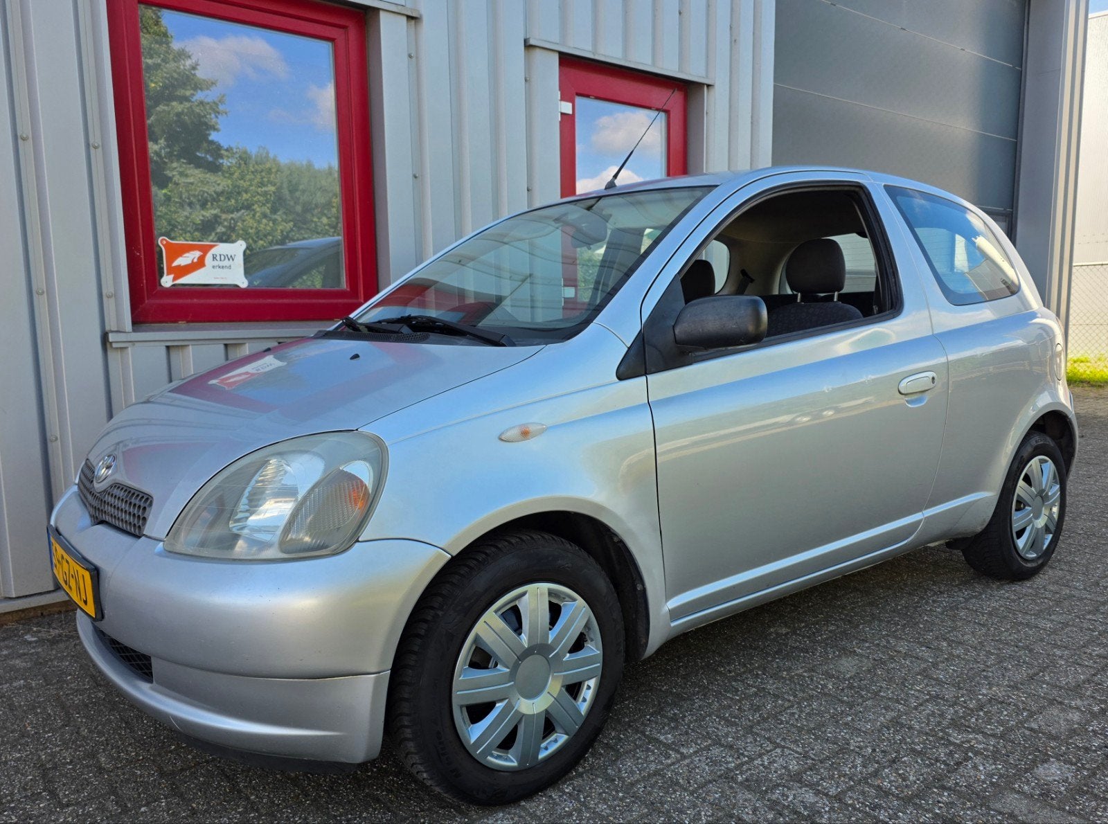 ✅ Toyota Yaris 1.3 16V Linea Luna Technisch 100%, Nieuwe APK, Voorwielaandrijving, 1299 cc, Stof, 31 €/maand
