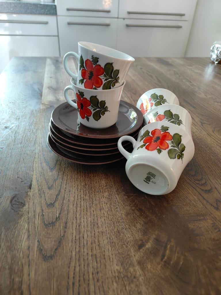 Vijf Schumann Arzberg kop en schotels met bloemmotief, Ophalen of Verzenden, Porselein, Overige stijlen, Kop(pen) en/of Schotel(s)