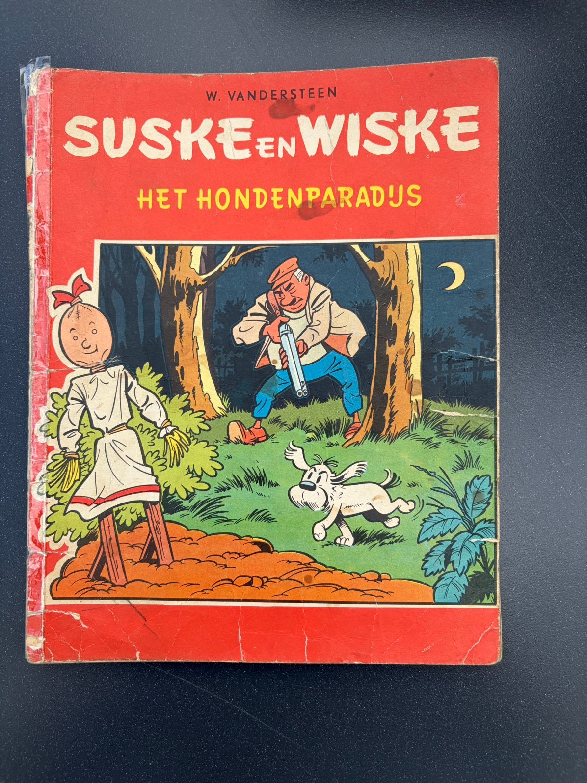 Suske en Wiske Het Hondenparadijs, Boeken, Ophalen of Verzenden, Gelezen