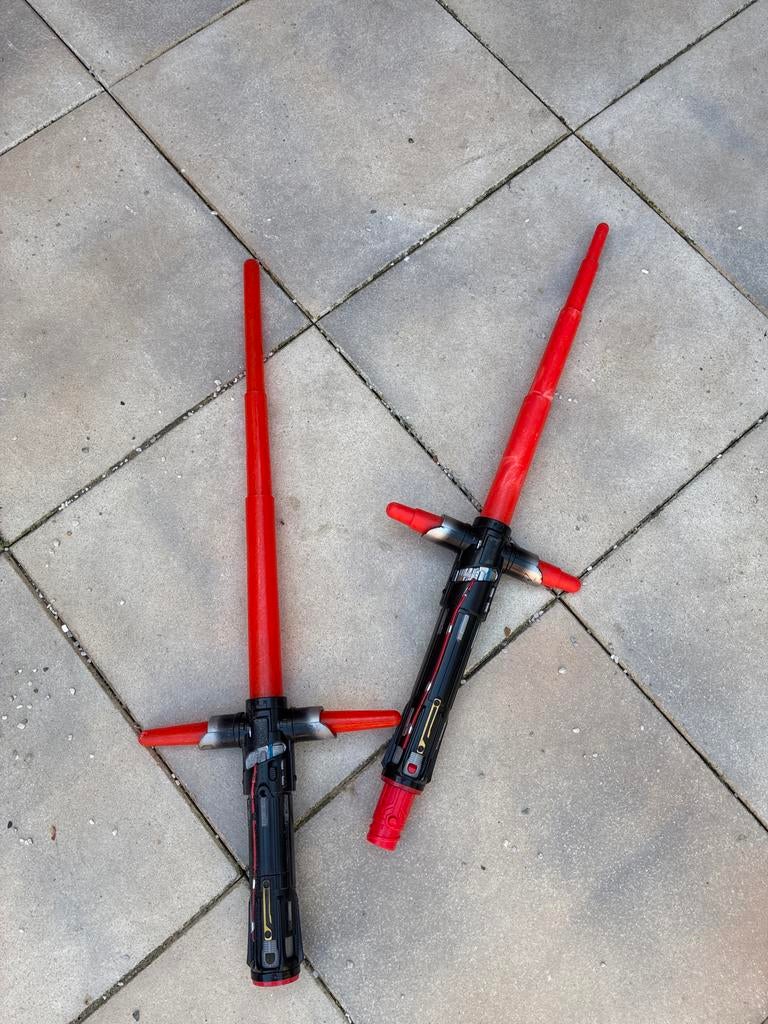 2 Star Wars Kylo Ren Laser Zwaarden - Speelgoed, Ophalen, Gebruikt, Jongen of Meisje