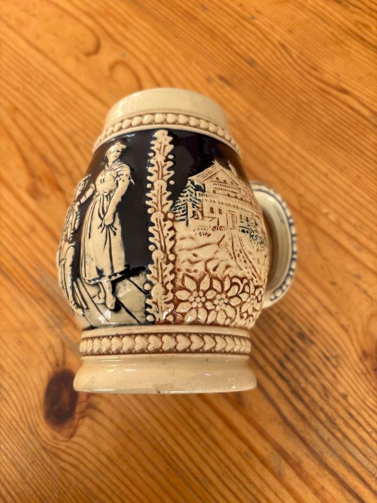Vintage Bierpul met Reliëf, Ophalen of Verzenden