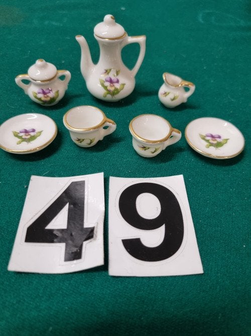mini servies paarse bloem, Antiek en Kunst, Antiek | Servies compleet, Ophalen of Verzenden