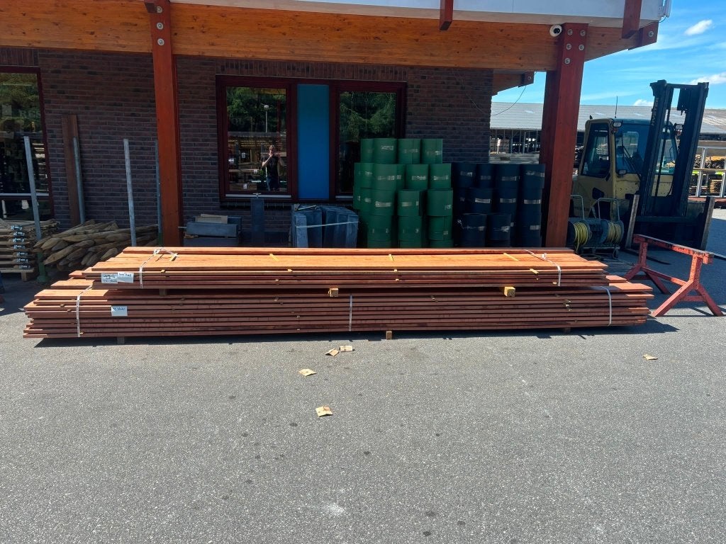 Hardhouten, vloerplank met ronde hoeken nr. 749, Tuin en Terras, Palen, Balken en Planken, Zo goed als nieuw, Planken, 250 cm of meer