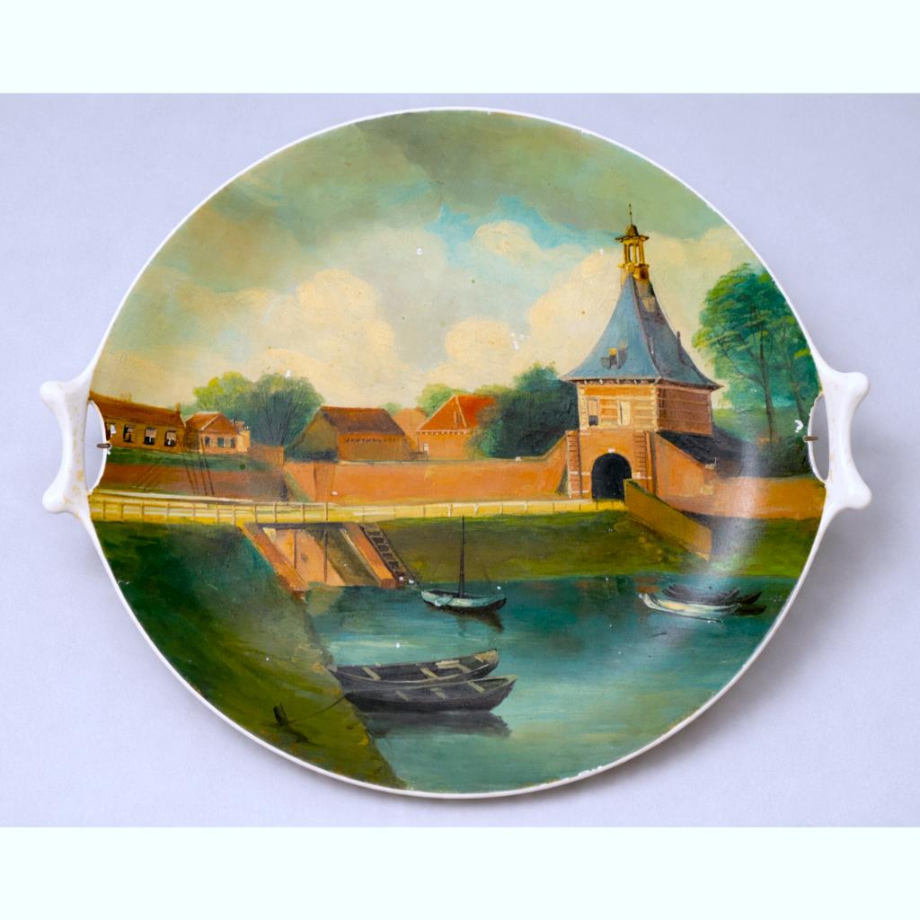 Wandbord Hutschenreuther met oortjes. Porseleinen Bavaria, Ophalen of Verzenden