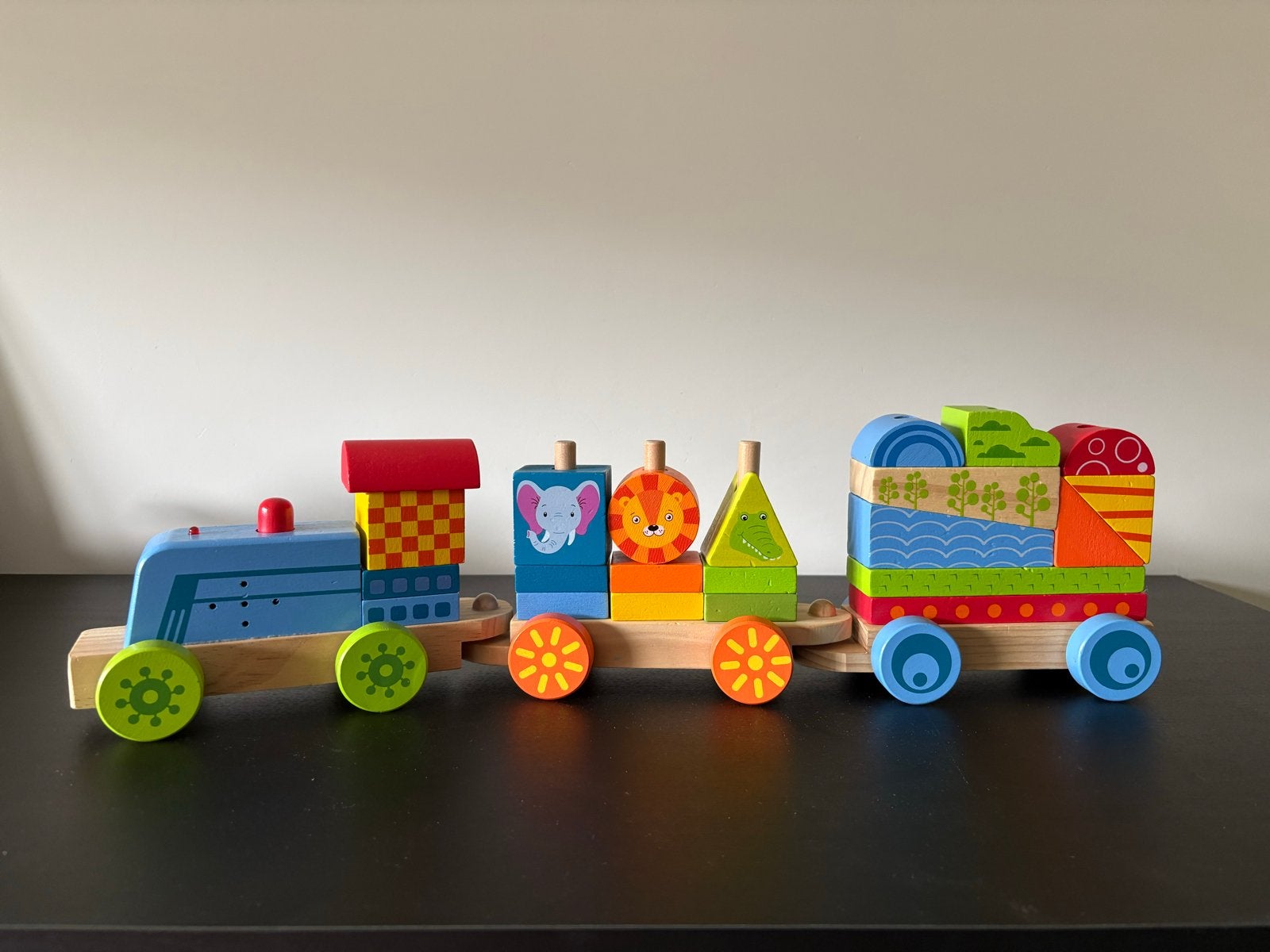 Houten trein met blokken - Licht en geluid defect, Kinderen en Baby's, Speelgoed | Overig, Ophalen, Gebruikt, Jongen of Meisje
