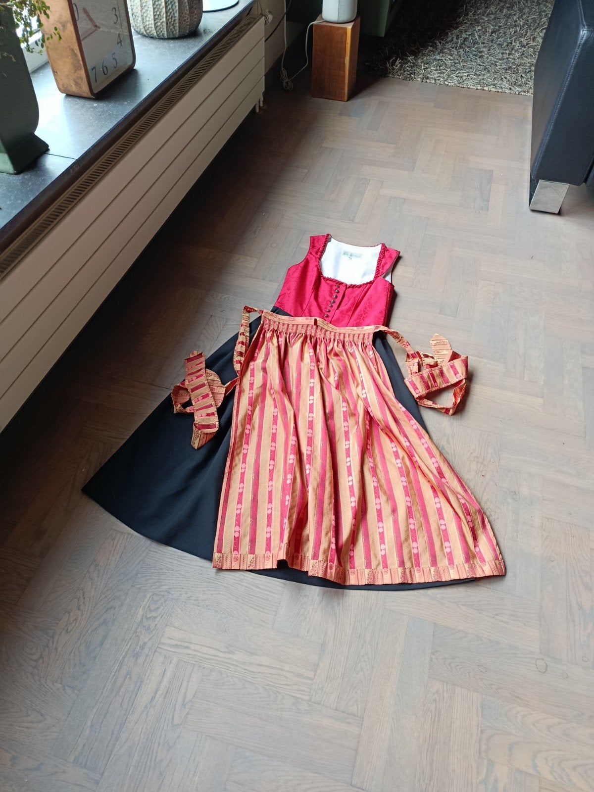 Dirndl jurk van Lisa's Landhaus, maat 36 (S)valt als 32- 34, Lisa's Landhaus, Ophalen of Verzenden, Zo goed als nieuw, Maat 36 (S)