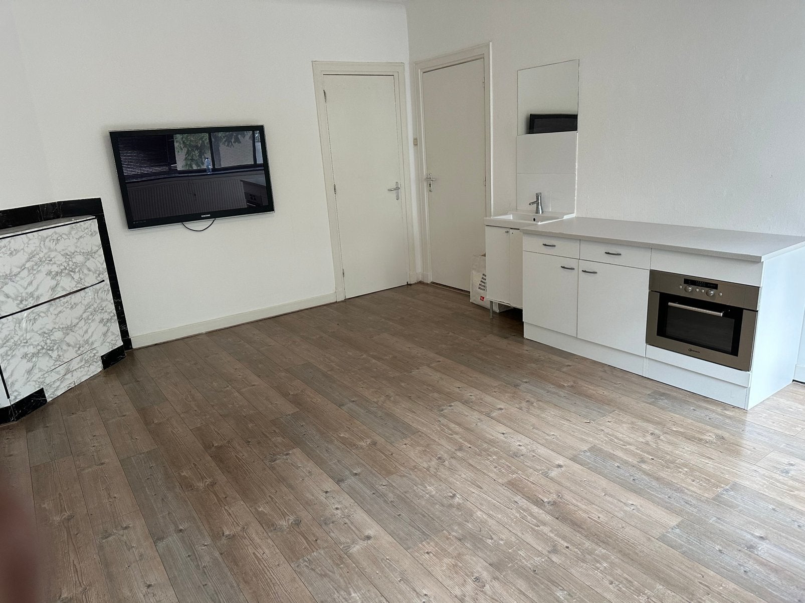 Grote kamer te huur met balkon