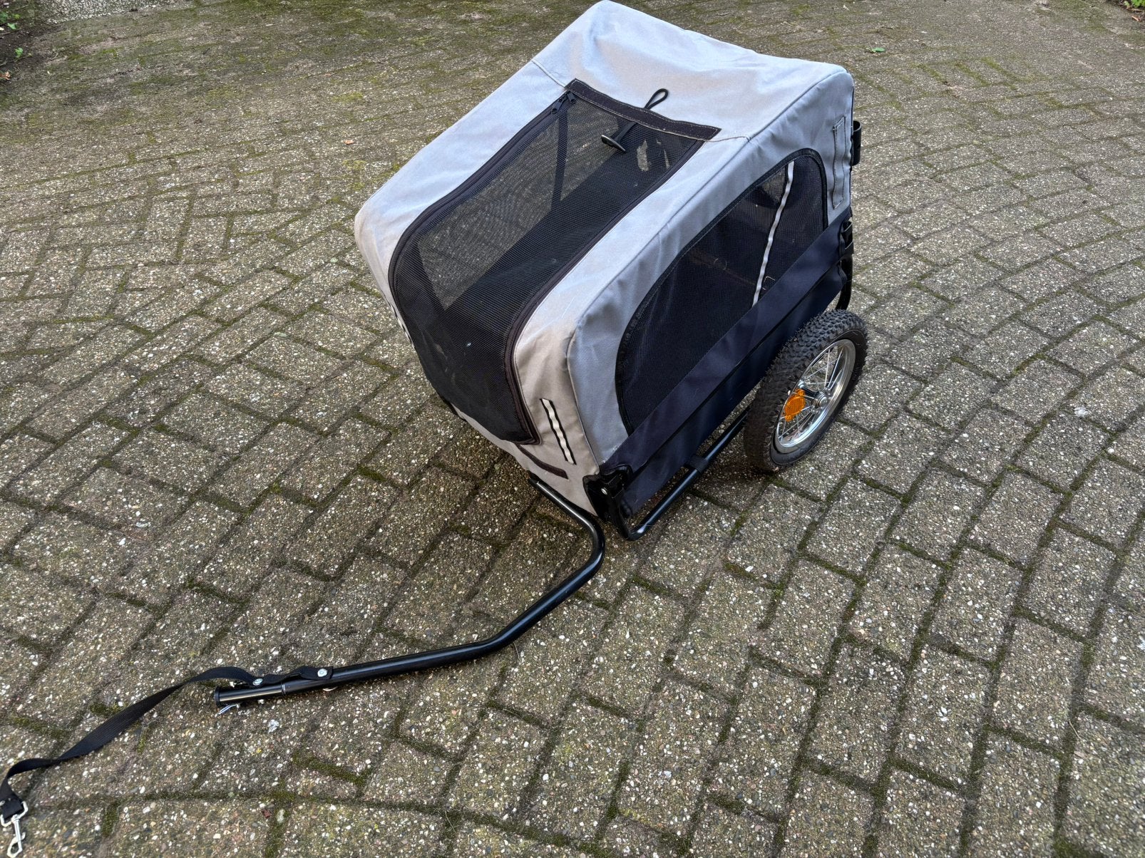 Hondenkarretje ., Ophalen, Zo goed als nieuw, Hondenkar