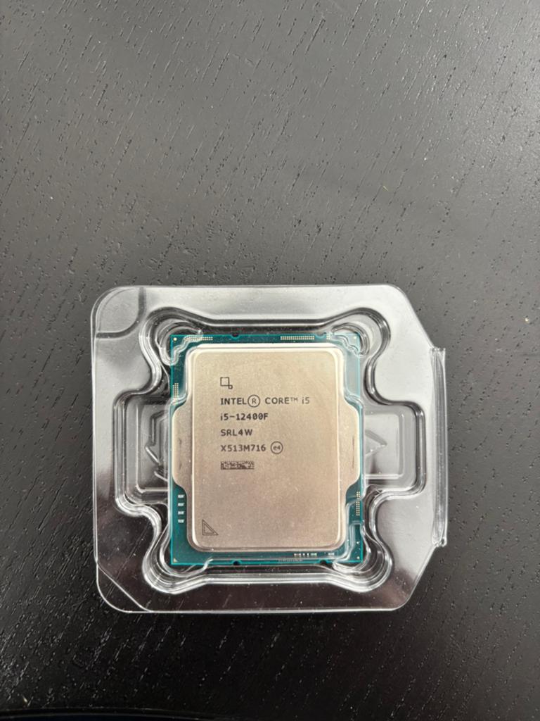 Intel Core i5-12400F – LGA1700 – Inclusief Koeler, Computers en Software, Processors, Verzenden, Zo goed als nieuw