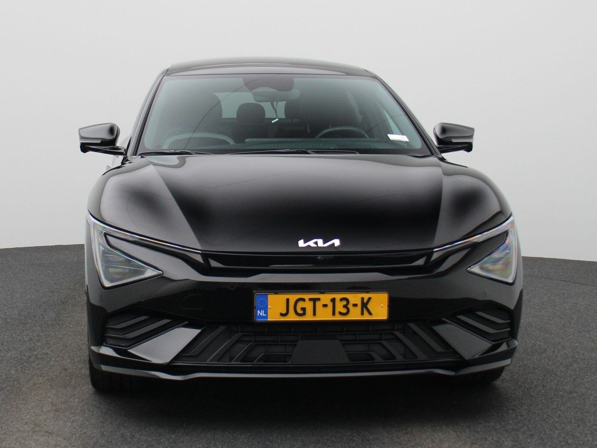 Kia EV6 GT-Line 84 kWh | 360 Camera | Stoelverwarming en Ver, Auto's, Achterwielaandrijving, 1960 kg, Zwart, Origineel Nederlands