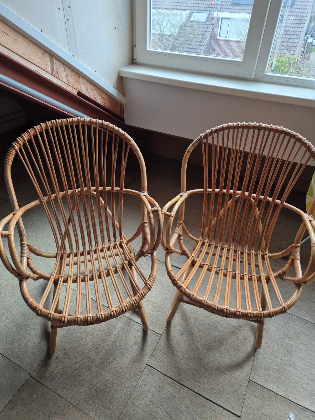 2x vintage roatan stoelen, Huis en Inrichting, Ophalen, Gebruikt, Twee