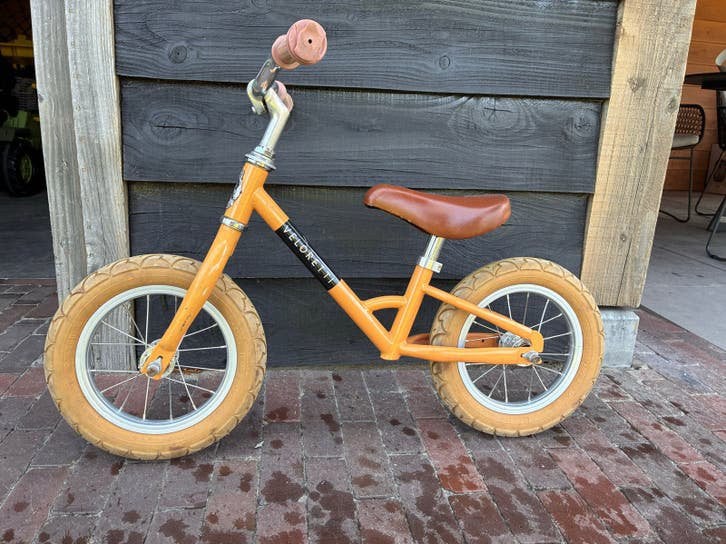 Veloretti loopfiets - Oranje, Fietsen en Brommers, Fietsen | Kinderfietsjes, Gebruikt, Minder dan 16 inch, Ophalen