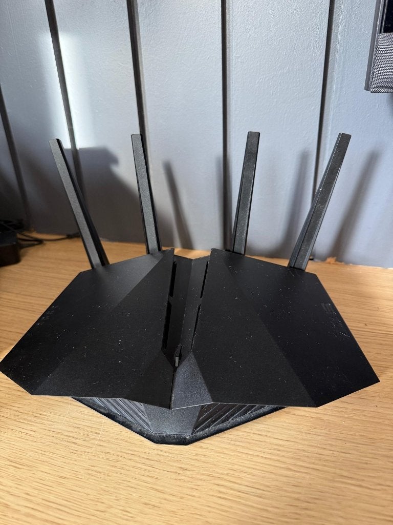 ASUS RT-AX82U router, Ophalen of Verzenden, Zo goed als nieuw, Router, ASUS