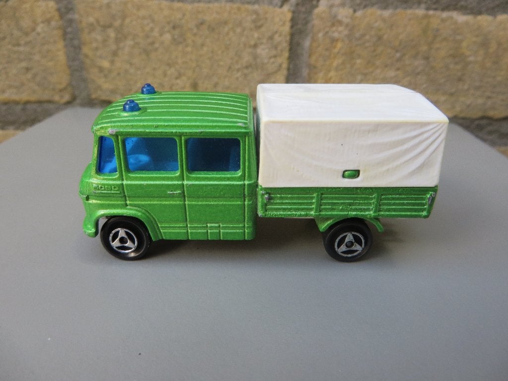 Majorette Mercedes Benz Traveaux Public groen, Ophalen of Verzenden, Zo goed als nieuw, Auto