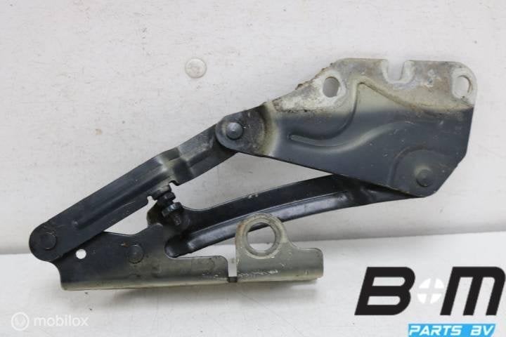 Motorkapscharnier links VW Golf Plus 6 5M0823301, Gebruikt