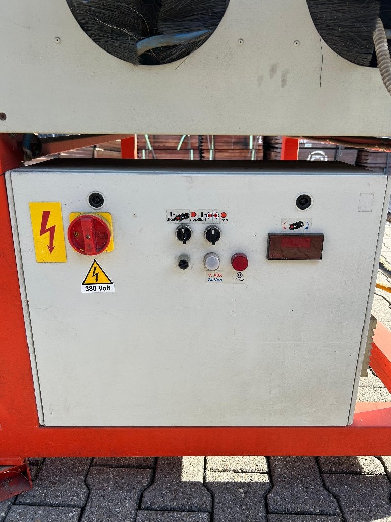 Borstelmachine borstel machine schuurborstel machine, Ophalen, B, Surhuisterveen@gmail.com, B