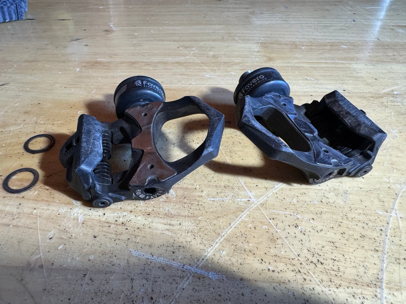 Favero Assioma duo vermogensmeter pedalen, Fietsen en Brommers, Fietsonderdelen, Crankstel of Pedalen, Gebruikt, Kunststof, Ophalen of Verzenden