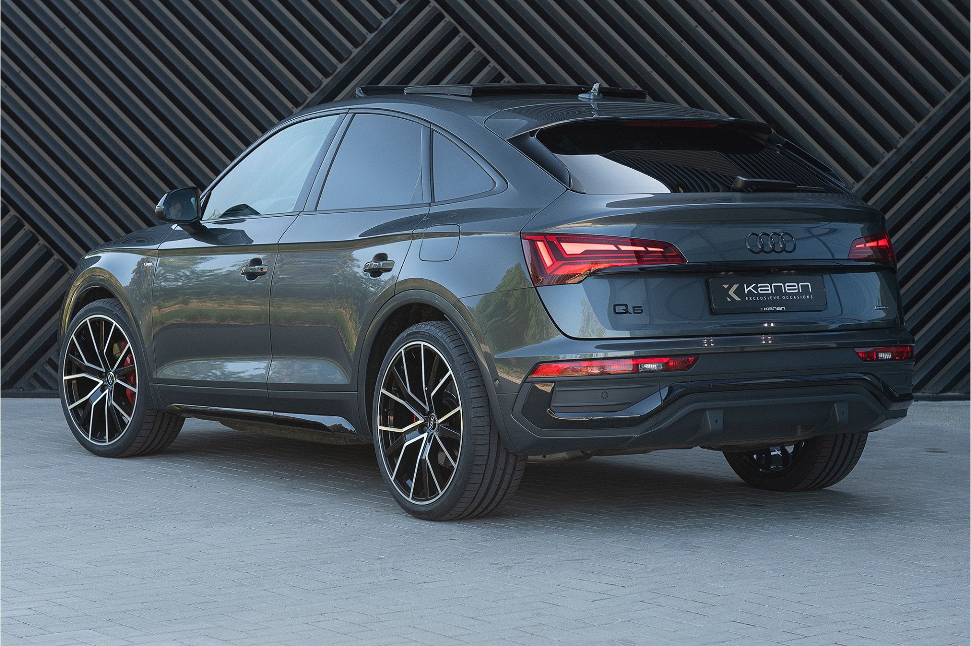 Audi Q5 Sportback 55 TFSI e quattro S-Line Luchtv. ACC Pano, Auto's, Audi, Automaat, Zwart, 4 cilinders, Bedrijf