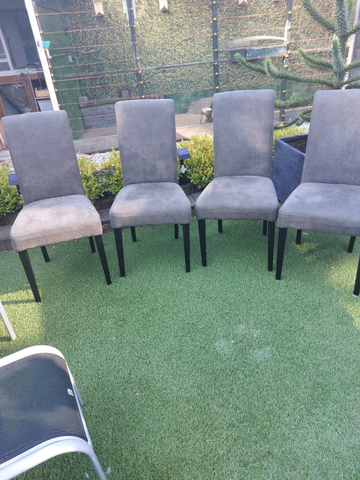 Te koop 4 eetkamer stoelen, Ophalen, Zo goed als nieuw, Vier, Stof