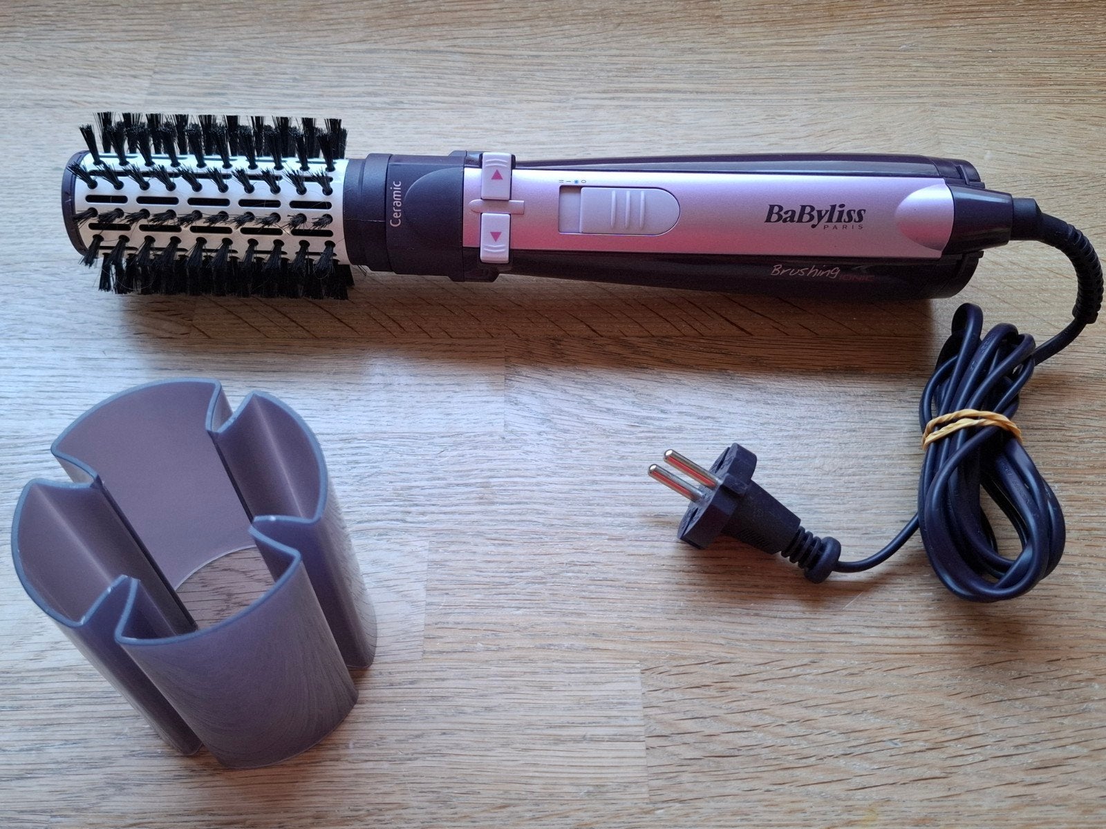 BaByliss Brushing Ionic Föhnborstel - 700W, Ophalen of Verzenden, Zo goed als nieuw, Föhn of Haardroger