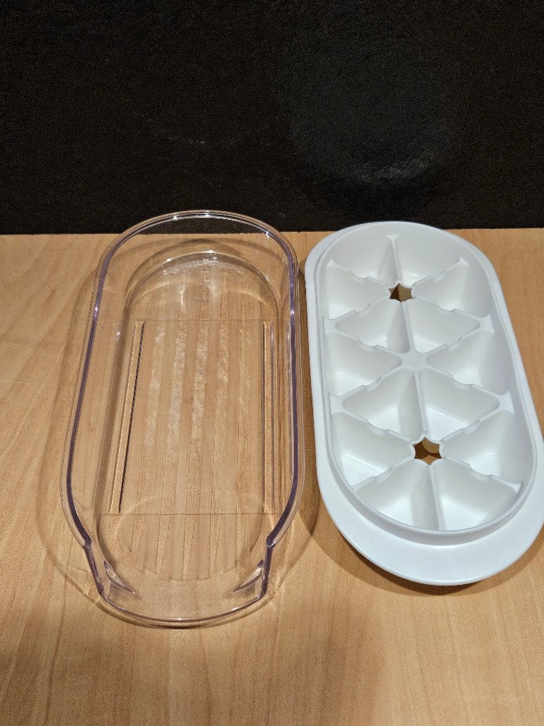 Tupperware - IJsblokjesvorm met opvangbakje, Overige typen, Ophalen of Verzenden, Zo goed als nieuw, Wit