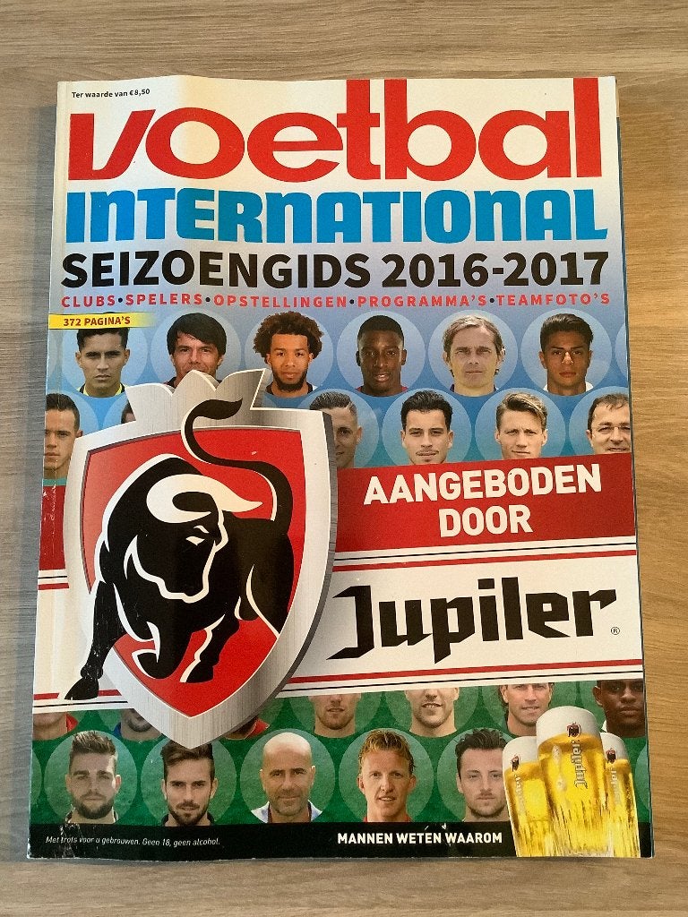 Voetbal International Seizoensgids 2016-2017, Ophalen of Verzenden, Zo goed als nieuw, Balsport