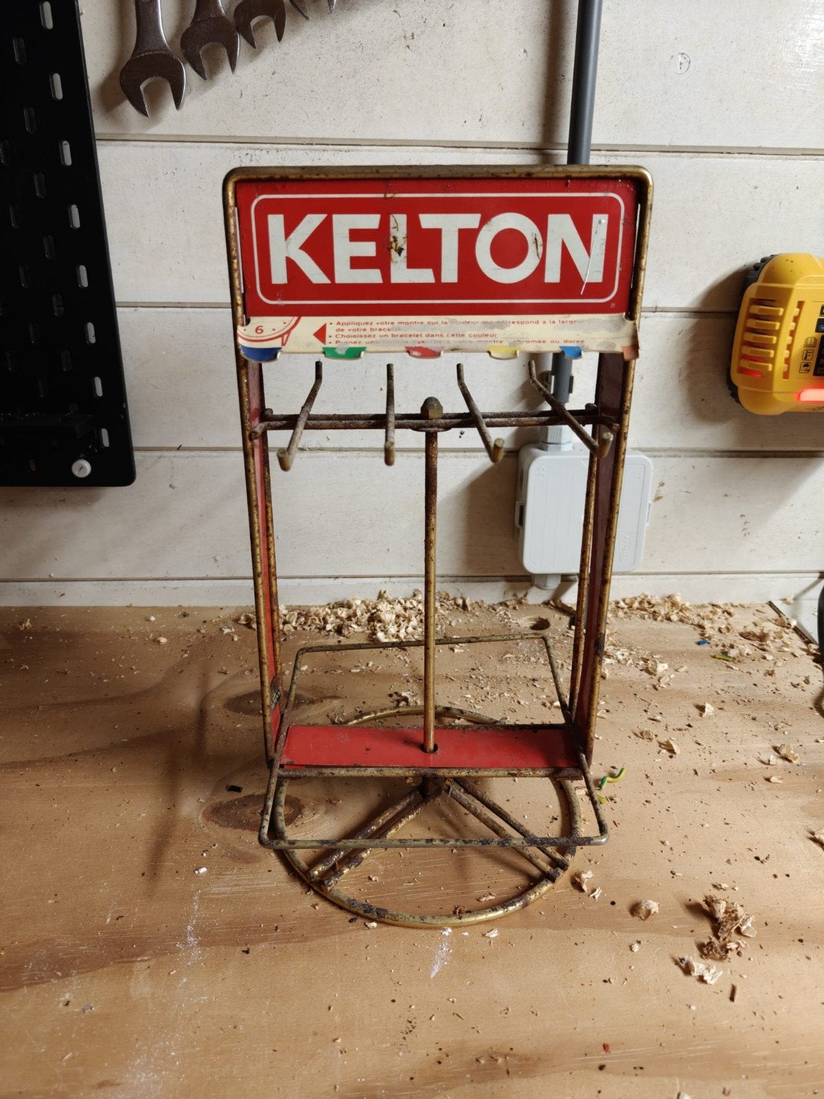 Vintage KELTON Horloge Displayrek - Zeldzaam Ravel Item, Ophalen of Verzenden, Staal, Overige merken