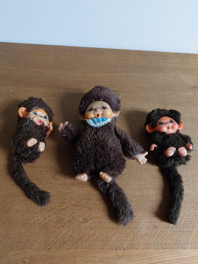 Monchicchi sinds 1974 het populairste aapje ( 3 stuks ), Ophalen of Verzenden, Gebruikt