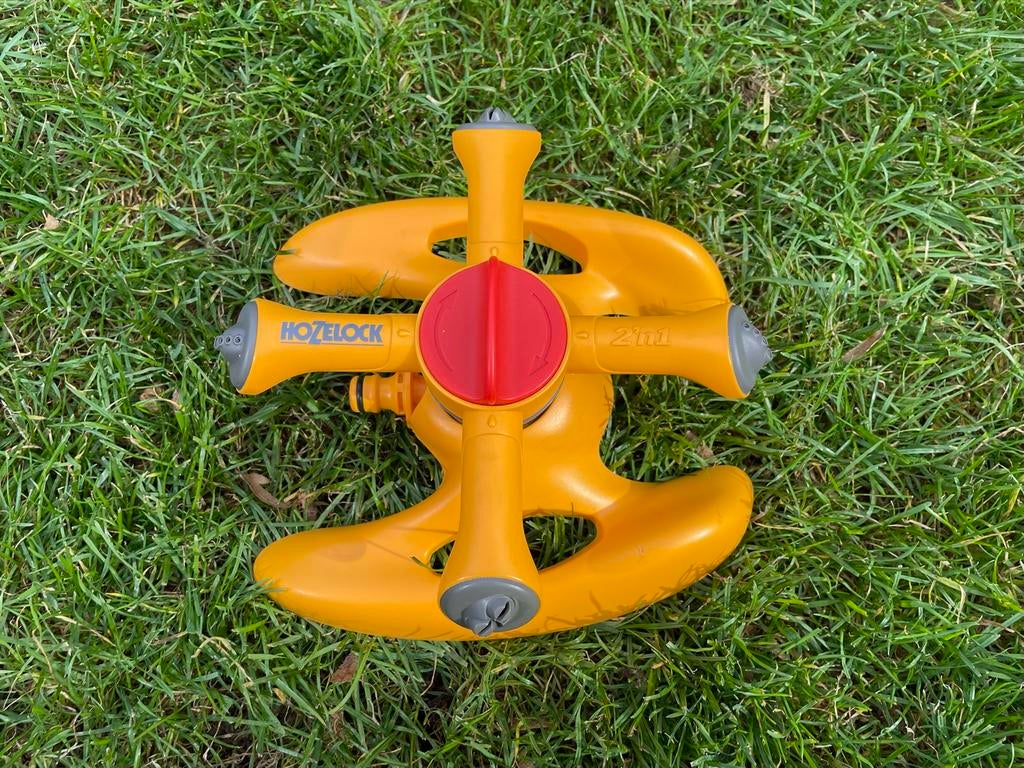 Hozelock 2-in-1 Sproeier - Zo goed als nieuw, Tuin en Terras, Tuinsproeiers, Ophalen, Zo goed als nieuw, Multisproeier