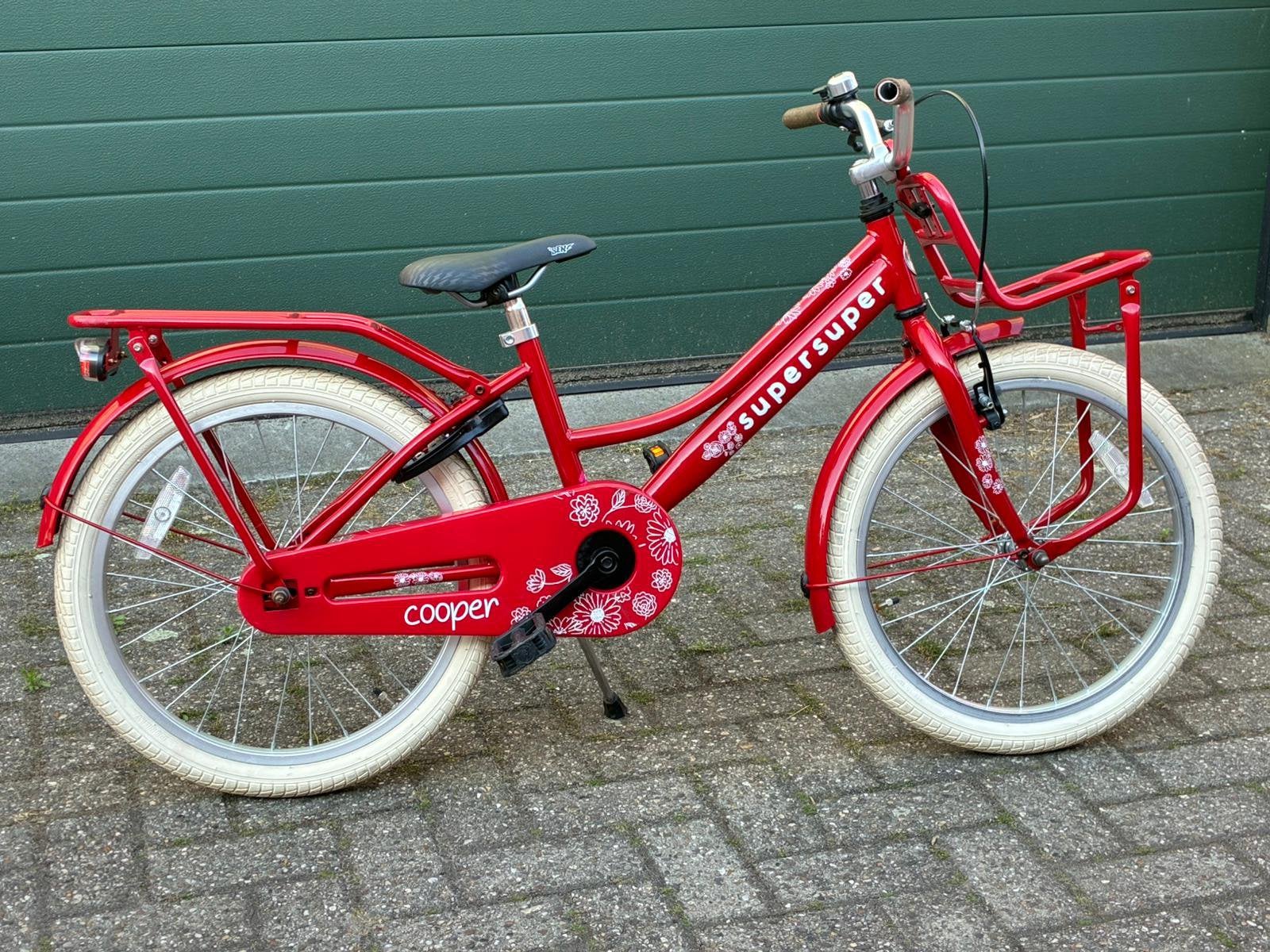 SuperSuper Cooper Meisjesfiets 20 inch - Rood, Fietsen en Brommers, Fietsen | Meisjes, Ophalen, Terugtraprem, Gebruikt, Super super