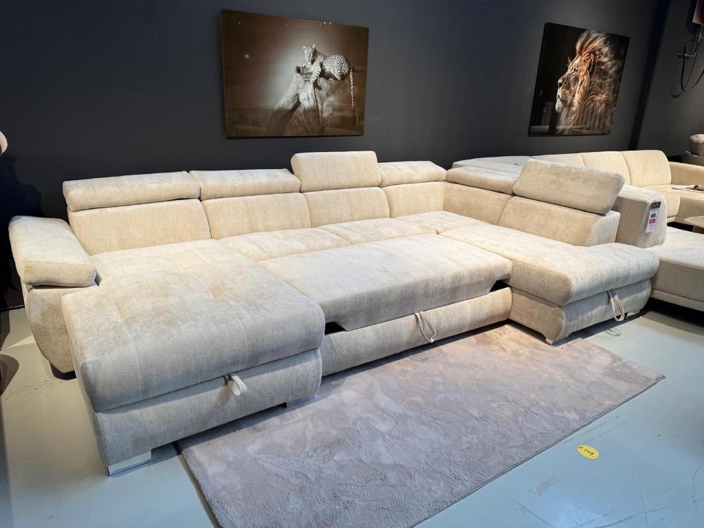 Voorraad | boucle U-bank | slaapbank | Showroom Utrecht