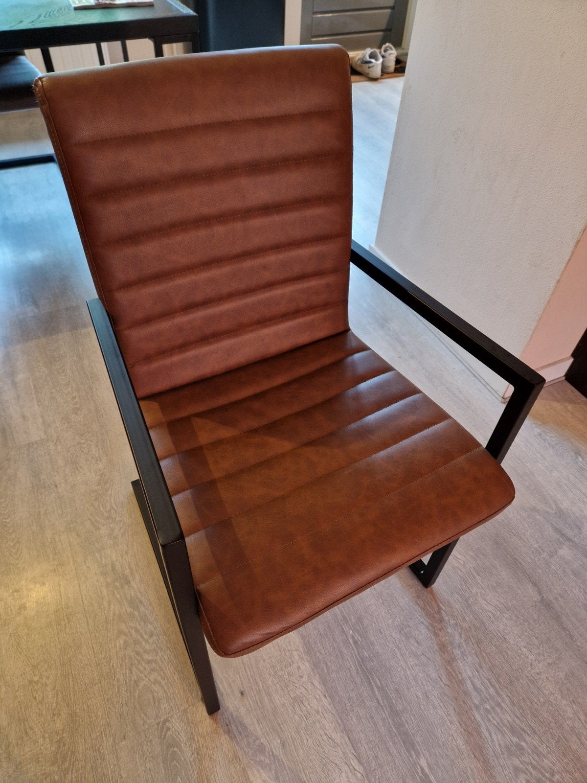 4 eetkamerstoelen cognac bruin, Ophalen, Kunststof, Gebruikt, Bruin