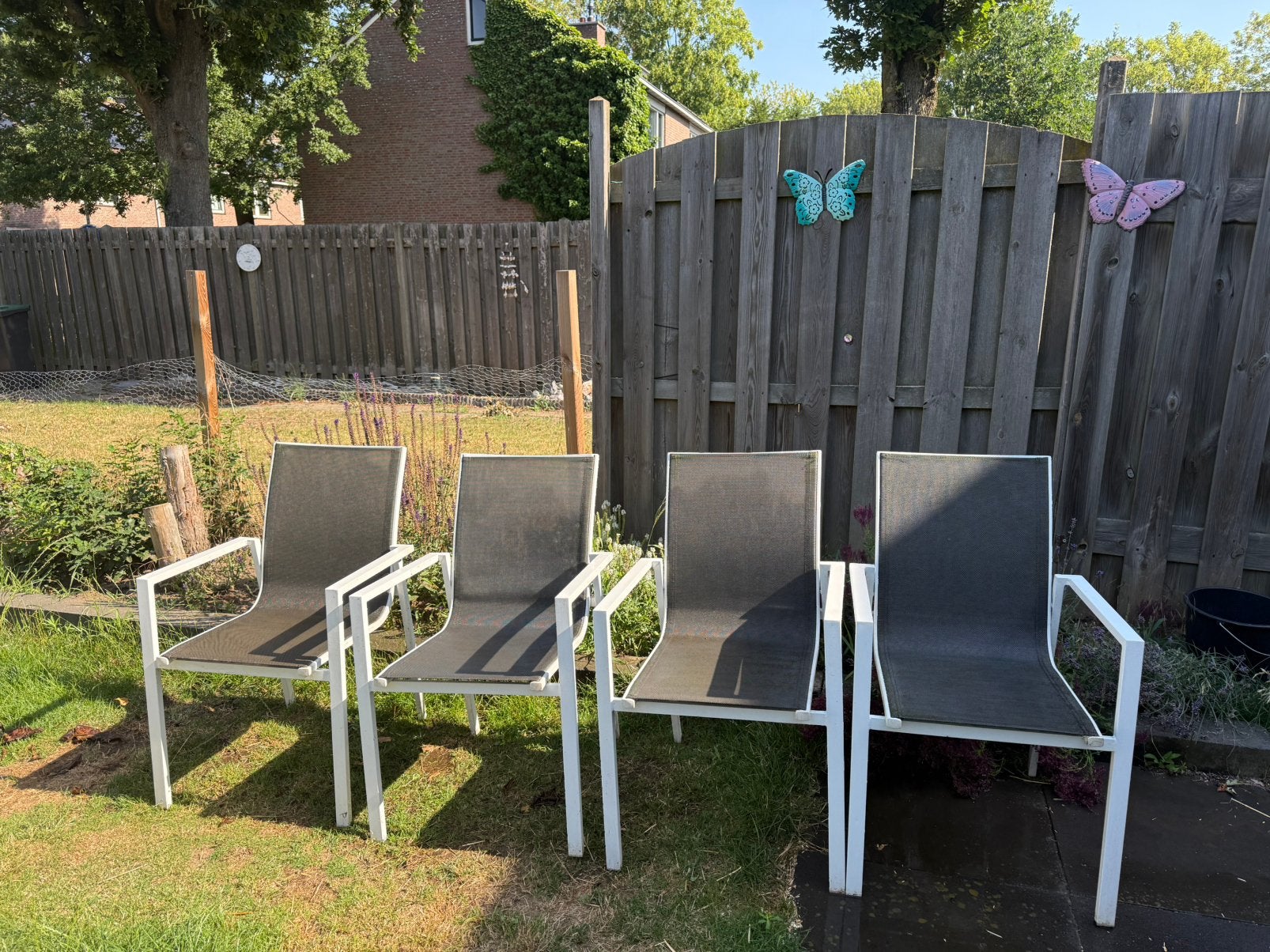 4 lichtgewicht tuinstoelen wit aluminium grijs mesh, Tuin en Terras, Tuinstoelen, Ophalen, Zo goed als nieuw, Aluminium, Stapelbaar