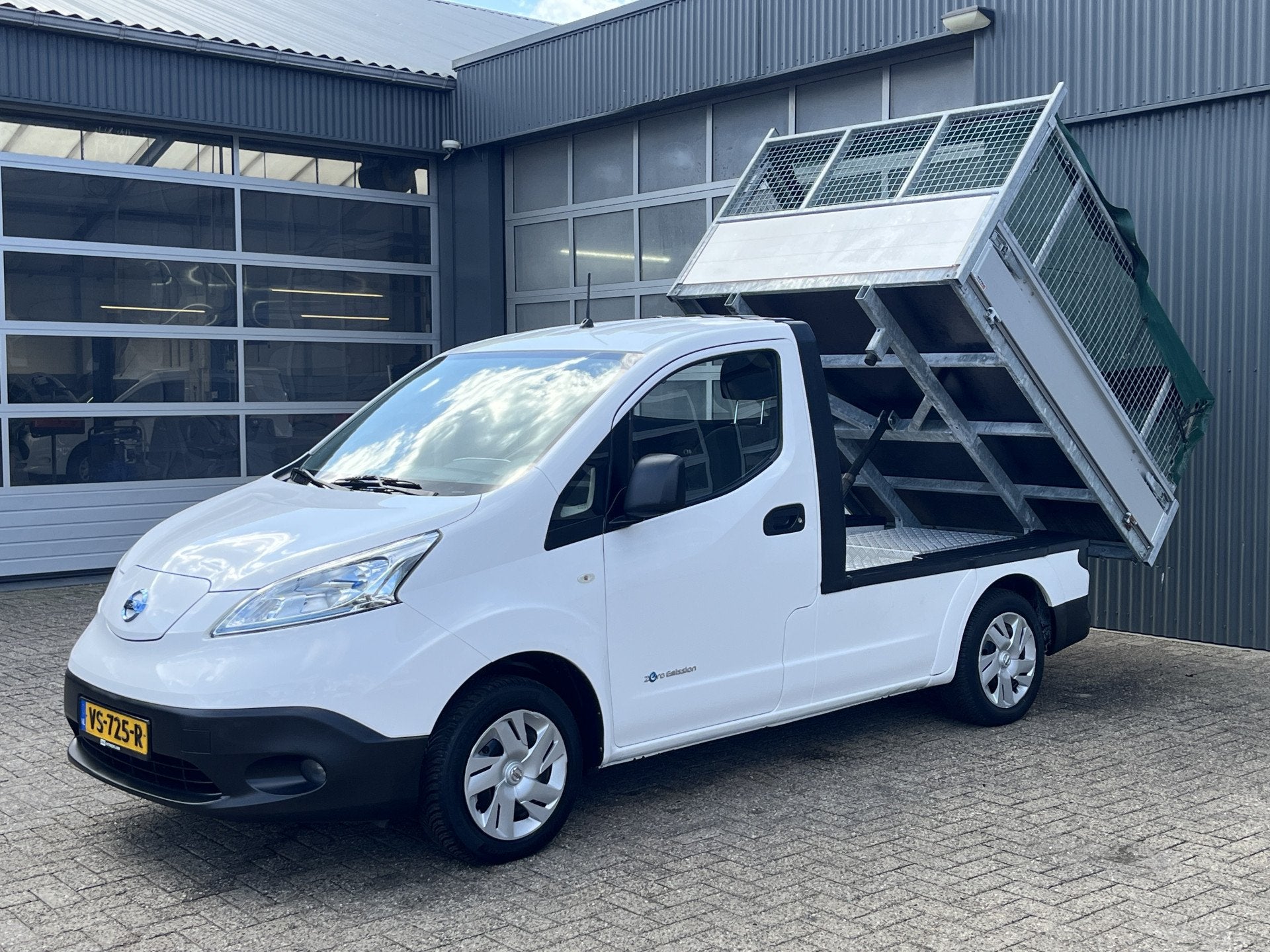 Nissan E-NV200 Elektrische Kipper Openlaadbak Airco Cruise c, Stof, Gebruikt, Zwart, Automatische klimaatregeling