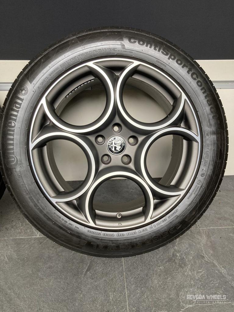 19” originele Alfa Romeo Stelvio velgen + banden 5x110 15611, Auto-onderdelen, Banden en Velgen, Banden en Velgen, Zomerbanden