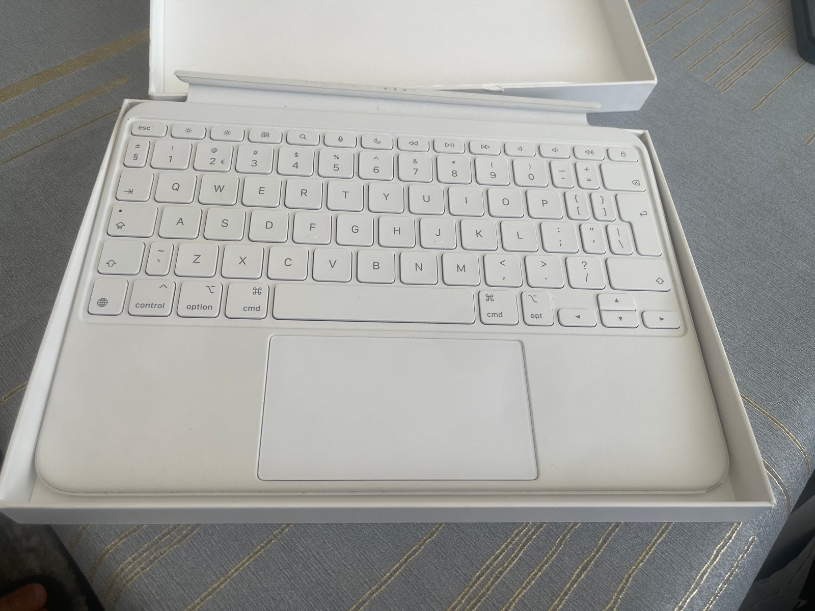iPad Magic Keyboard Folio - Zo goed als nieuw