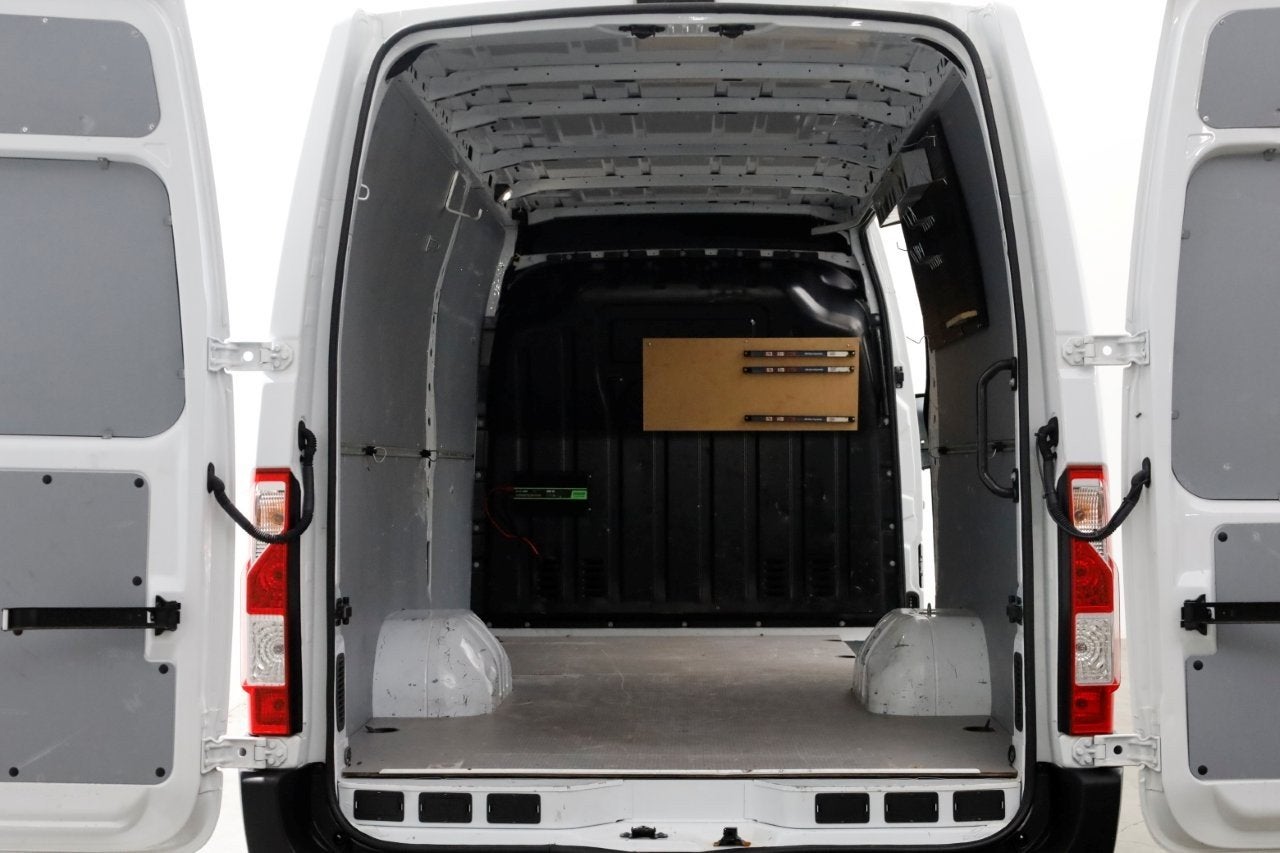 Renault Master T35 2.3 dCi 130pk L3H2 Dubbel lucht Airco/Cam, Auto's, Bestelauto's, Parkeersensor, Achterwielaandrijving, Gebruikt