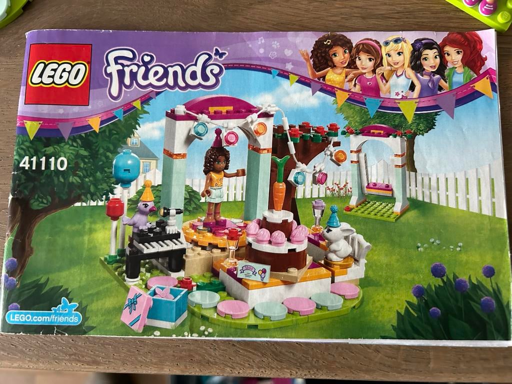 Lego Friends Feestje in Heartlake City 41110, Kinderen en Baby's, Speelgoed | Duplo en Lego, Ophalen of Verzenden, Zo goed als nieuw