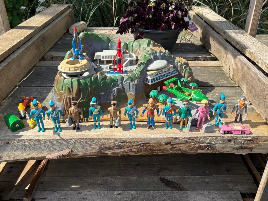 Thunderbirds Tracy Island 1992 Matchbox - Vrijwel Compleet!, Verzamelen, Speelgoed, Ophalen of Verzenden, Gebruikt
