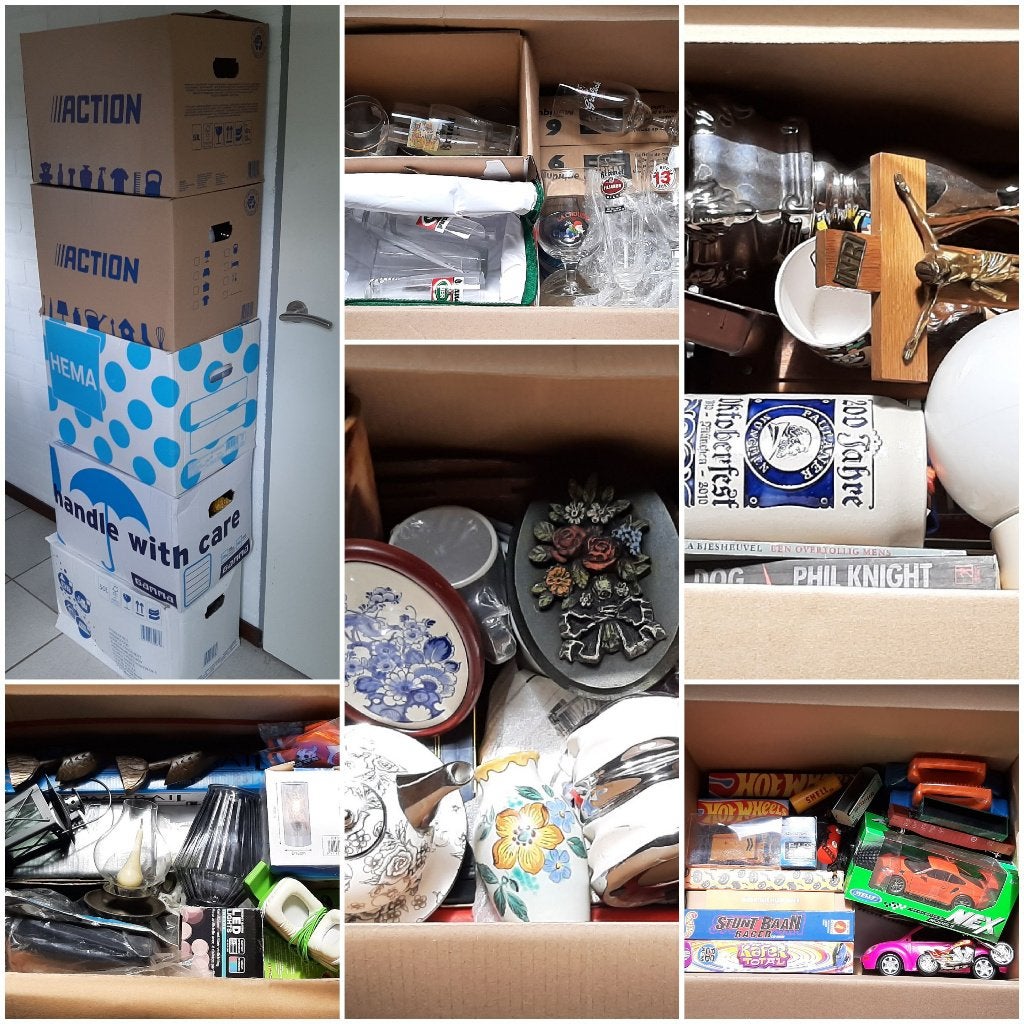 4 verhuisdozen uit nalatenschap en 1 met speelgoed alles €50, Diversen, Ophalen, Gebruikt