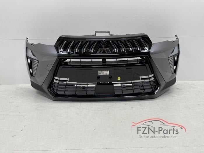 Mitsubishi ASX II Voorbumper 6 PDC KNG, Ophalen of Verzenden, Gebruikt, Voor, Bumper