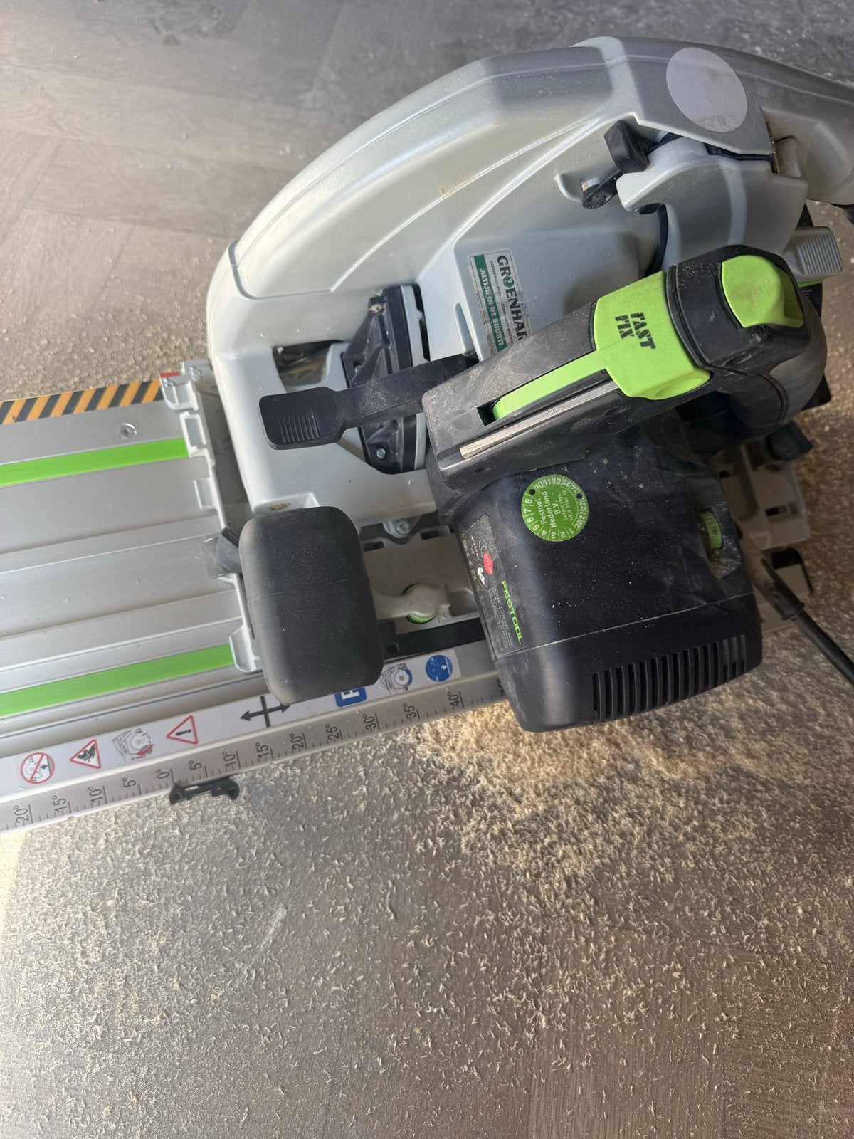 Festool HK 85 EB pendelkapzaag met 2 geleiderails en tas, Doe-het-zelf en Verbouw, Gebruikt, 70 mm of meer, Ophalen of Verzenden