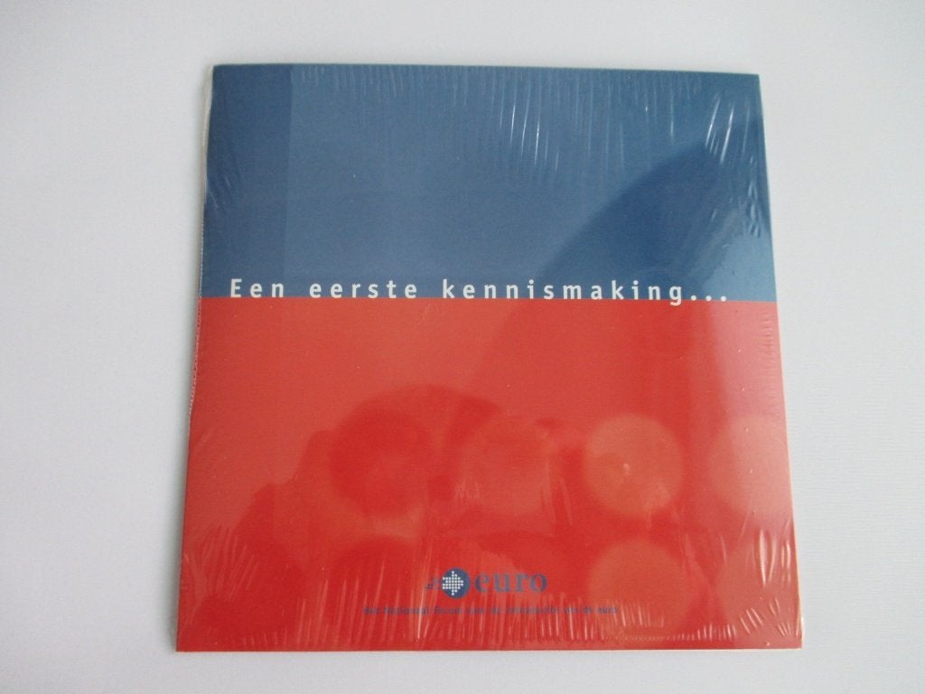 Een eerste kennismaking set 2001 geseald, Postzegels en Munten, Munten | Nederland, Ophalen of Verzenden, Koningin Beatrix, Euro's