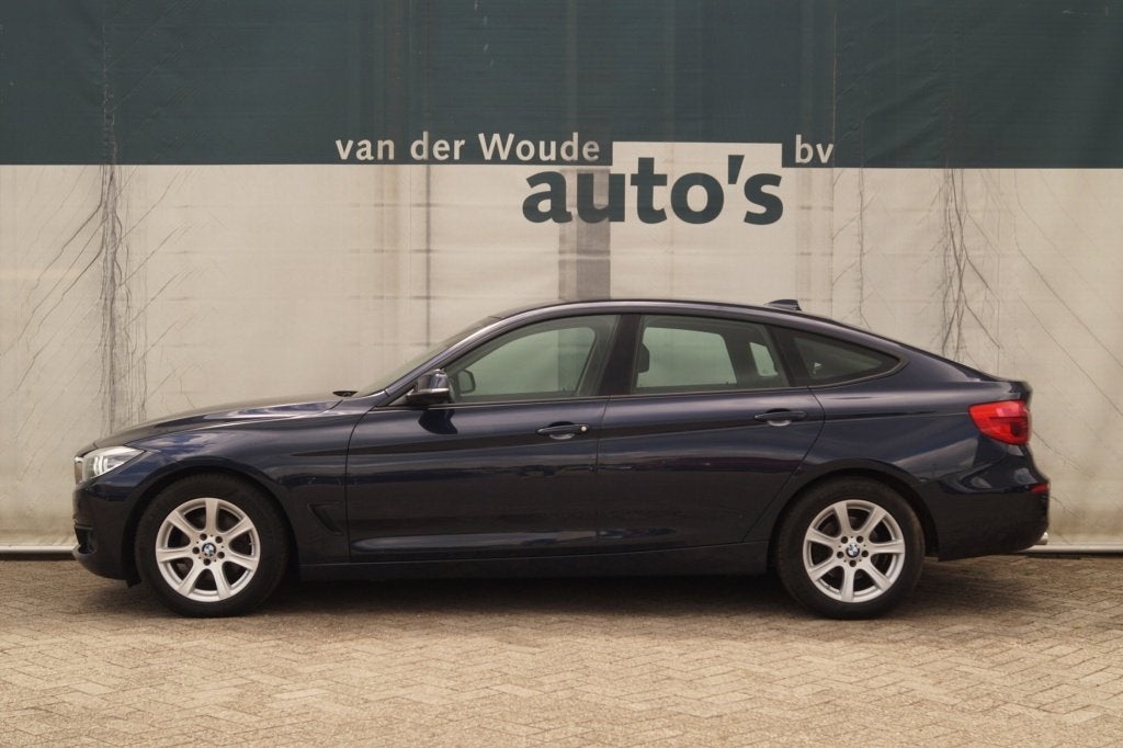 BMW 3-serie GT 320d 190pk Executive -LEER-NAVI-LED-ECC-PDC-, Auto's, BMW, Achterwielaandrijving, Euro 6, Blauw, Automatische klimaatregeling