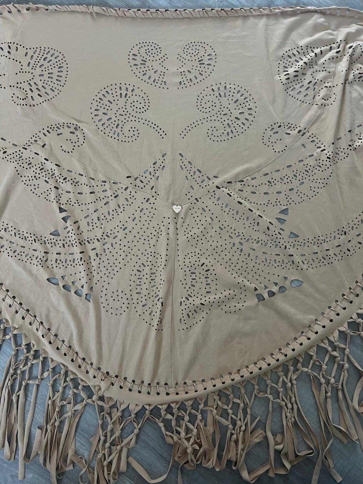 Tahnee Omslagdoek / Sjaal - Beige - Zo goed als nieuw, Ophalen of Verzenden, Zo goed als nieuw