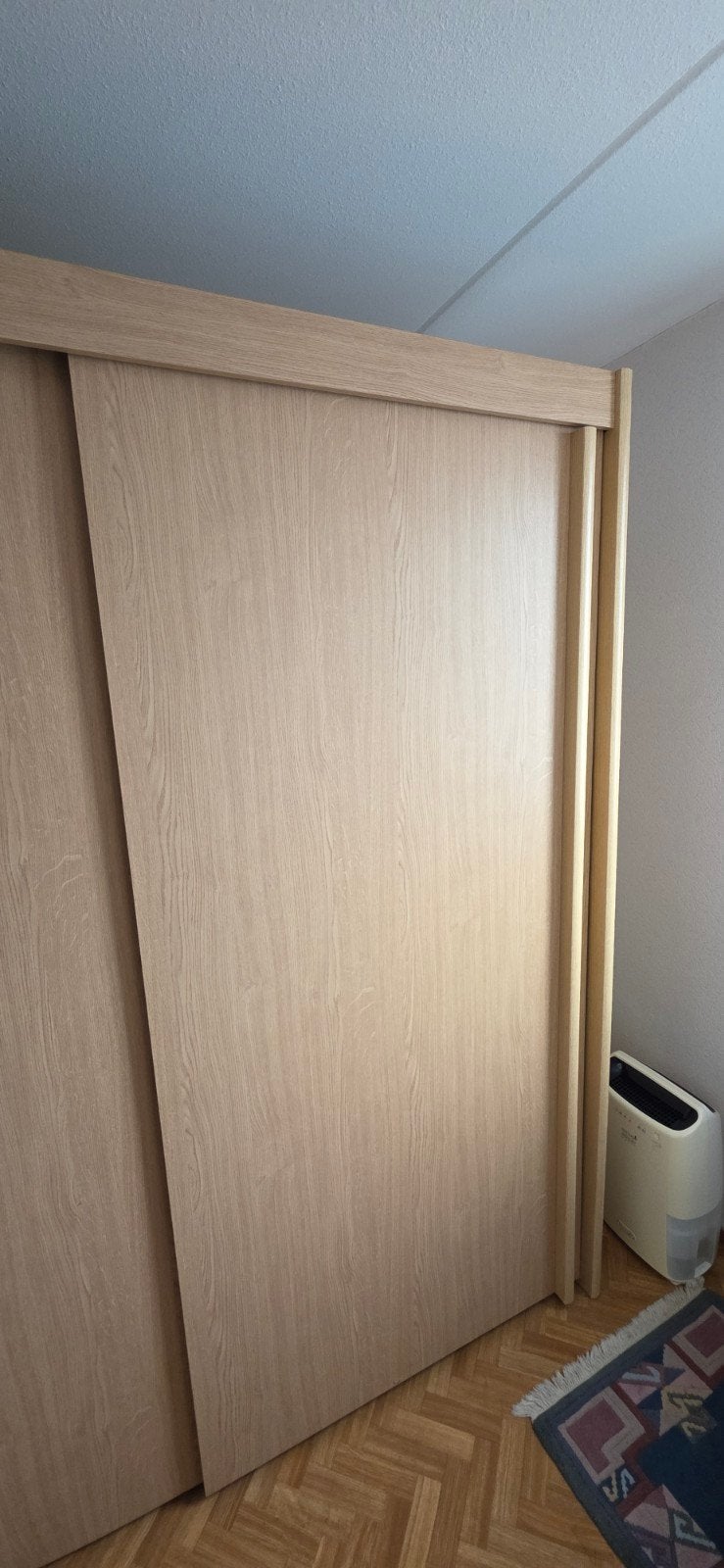 Kledingkast met schuifdeuren en planken, Ophalen, Met deur(en), Gebruikt, 100 tot 150 cm