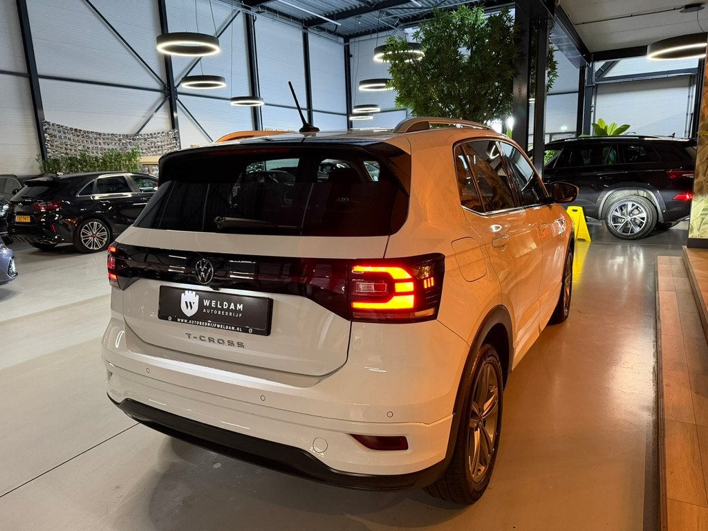 Volkswagen T-Cross 1.0 TSI R-Line|Virtual Cockpit|IQ.Drive|B, Auto's, T-Cross, Gebruikt, Leder en Stof, Wit